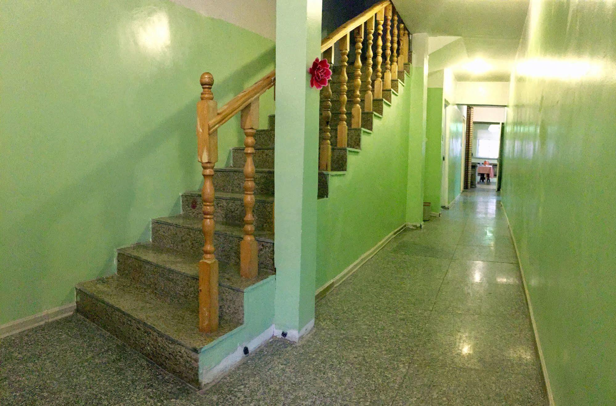 Travel Mongolia Guesthouse Улан-Батор Экстерьер фото